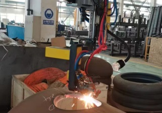 數控懸掛式馬鞍型切割機